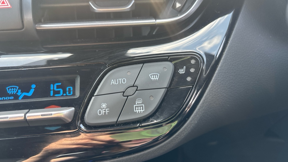 Toyota C-HR 1.8 Hybrid GR Sport 5dr CVT Hybrid Hatchback - Image 49