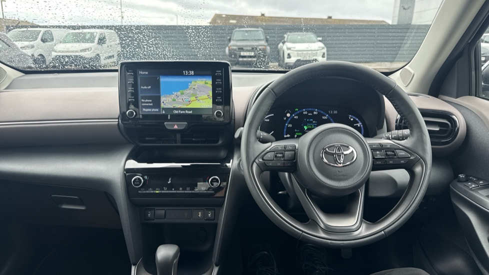 Toyota Yaris Cross 1.5 Hybrid Excel 5dr CVT Hybrid Estate - Image 6