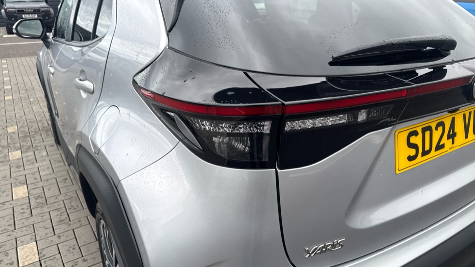 Toyota Yaris Cross 1.5 Hybrid Excel 5dr CVT Hybrid Estate - Image 21