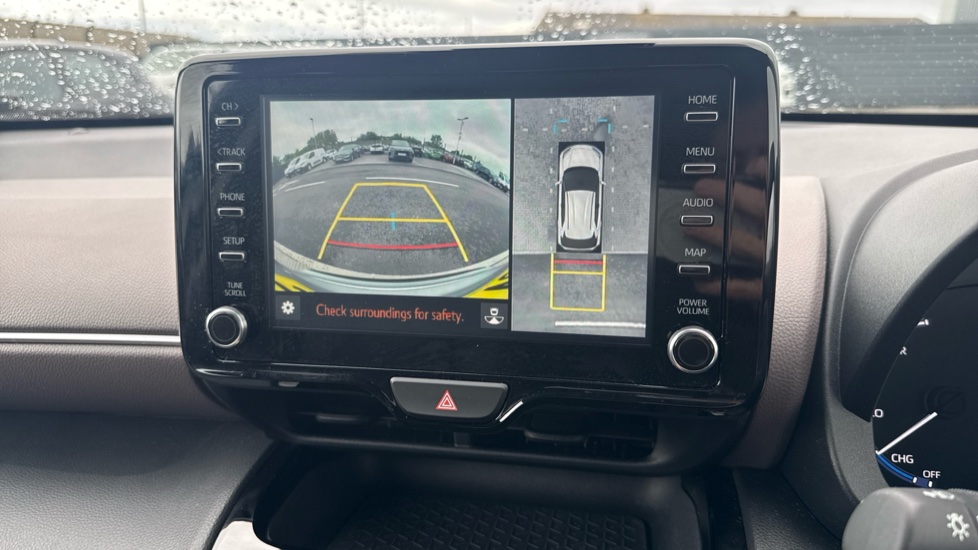 Toyota Yaris Cross 1.5 Hybrid Excel 5dr CVT Hybrid Estate - Image 34