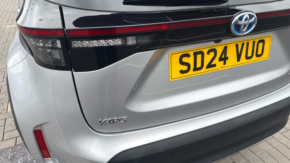 Toyota Yaris Cross 1.5 Hybrid Excel 5dr CVT Hybrid Estate - Image 48