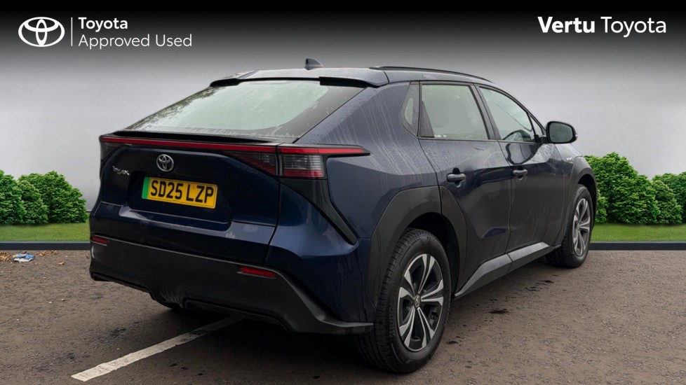 Toyota bZ4X 150kW Pure 71.4kWh 5dr Auto [11kW] Electric Hatchback - Image 2