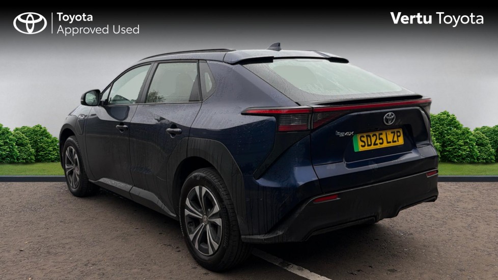 Toyota bZ4X 150kW Pure 71.4kWh 5dr Auto [11kW] Electric Hatchback - Image 4