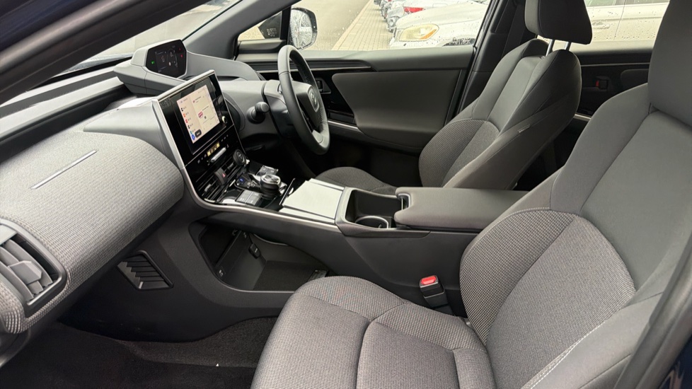 Toyota bZ4X 150kW Pure 71.4kWh 5dr Auto [11kW] Electric Hatchback - Image 5