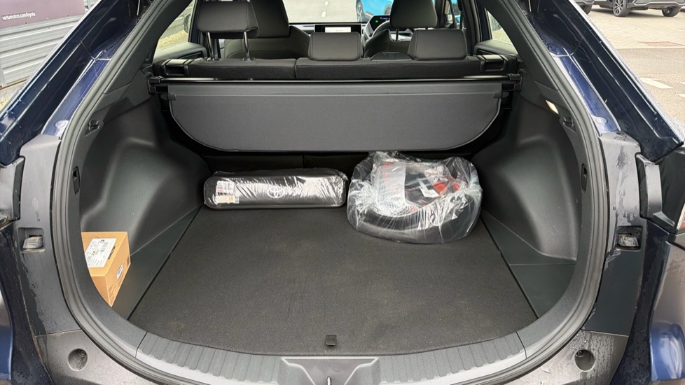 Toyota bZ4X 150kW Pure 71.4kWh 5dr Auto [11kW] Electric Hatchback - Image 13