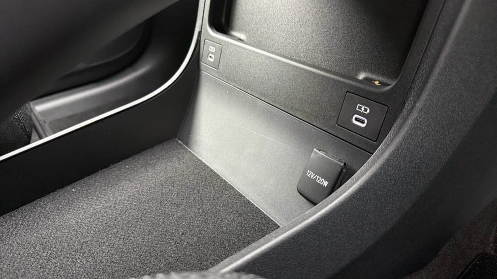 Toyota bZ4X 150kW Pure 71.4kWh 5dr Auto [11kW] Electric Hatchback - Image 46