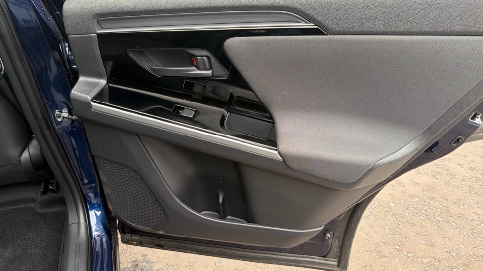 Toyota bZ4X 150kW Pure 71.4kWh 5dr Auto [11kW] Electric Hatchback - Image 47