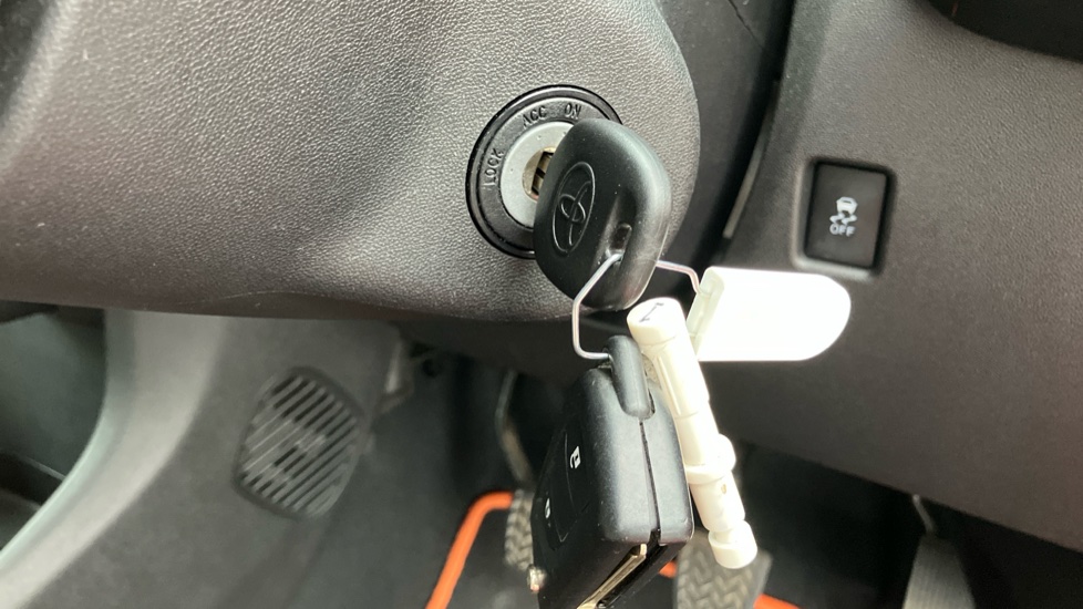 Toyota Aygo 1.0 VVT-i X-Cite 2 5dr Petrol Hatchback - Image 16