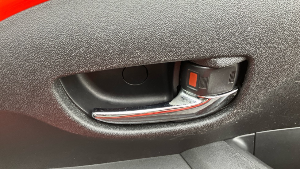 Toyota Aygo 1.0 VVT-i X-Cite 2 5dr Petrol Hatchback - Image 30