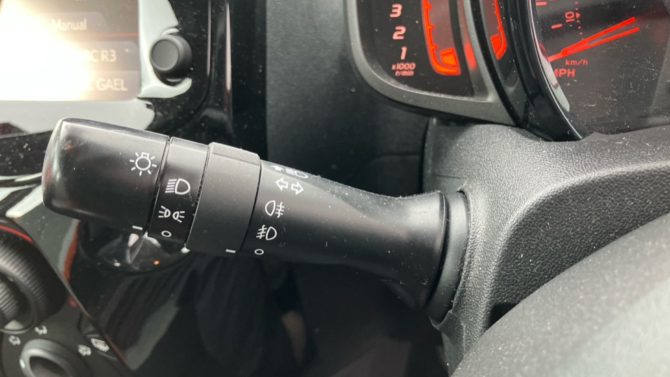 Toyota Aygo 1.0 VVT-i X-Cite 2 5dr Petrol Hatchback - Image 43