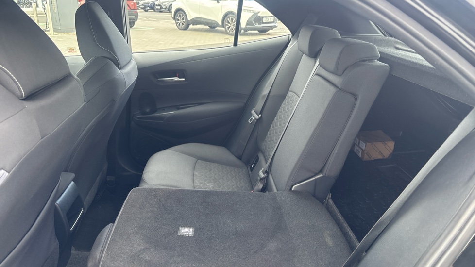 Toyota Corolla 1.2T VVT-i Icon Tech 5dr Petrol Hatchback - Image 18