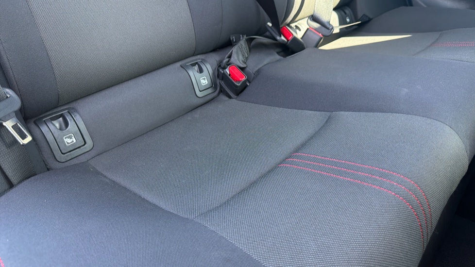 Toyota Yaris 1.5 Hybrid GR Sport 5dr CVT Hybrid Hatchback - Image 17