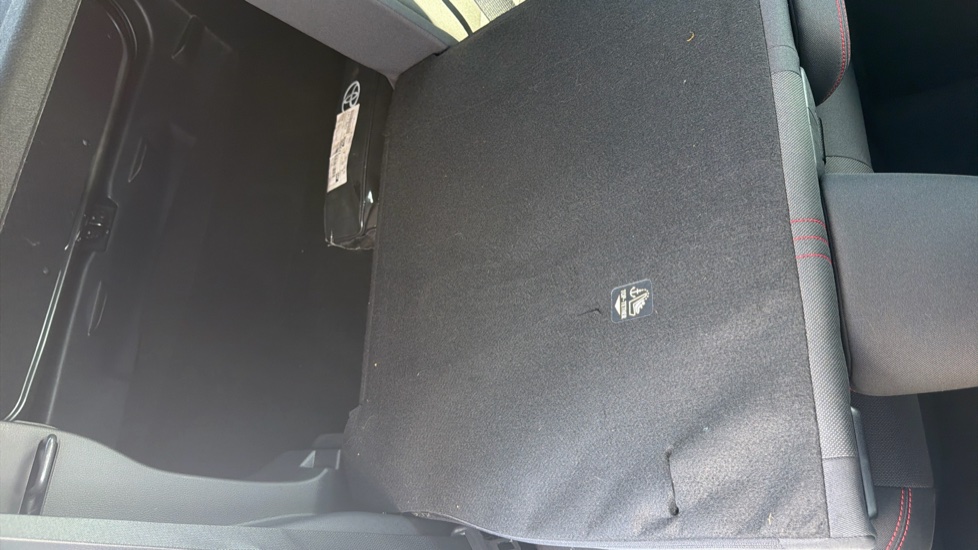 Toyota Yaris 1.5 Hybrid GR Sport 5dr CVT Hybrid Hatchback - Image 18