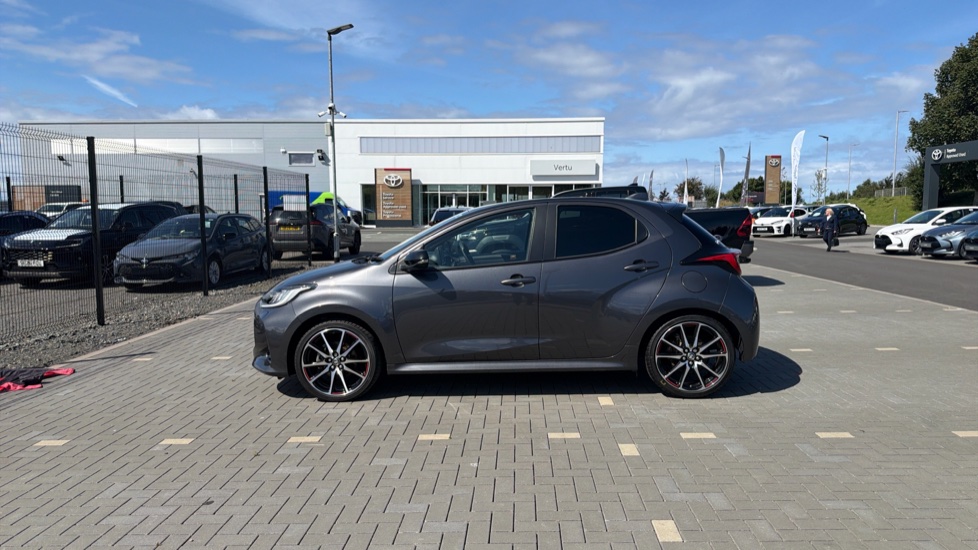 Toyota Yaris 1.5 Hybrid GR Sport 5dr CVT Hybrid Hatchback - Image 24