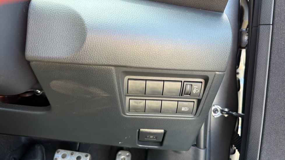 Toyota Yaris 1.5 Hybrid GR Sport 5dr CVT Hybrid Hatchback - Image 42