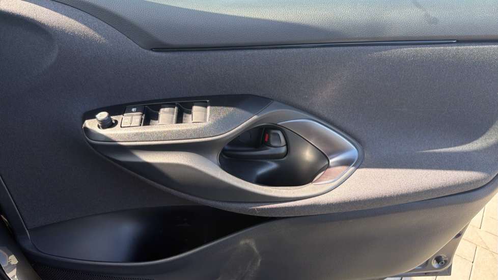 Toyota Yaris 1.5 Hybrid GR Sport 5dr CVT Hybrid Hatchback - Image 44