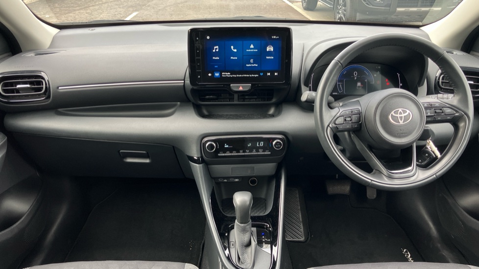 Toyota Yaris 1.5 Hybrid Design 5dr CVT Hybrid Hatchback - Image 6