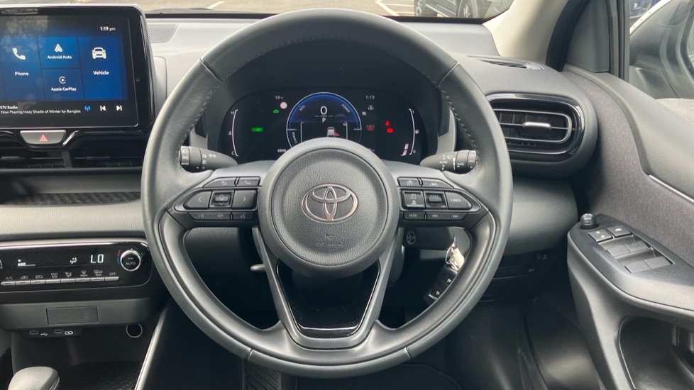Toyota Yaris 1.5 Hybrid Design 5dr CVT Hybrid Hatchback - Image 10