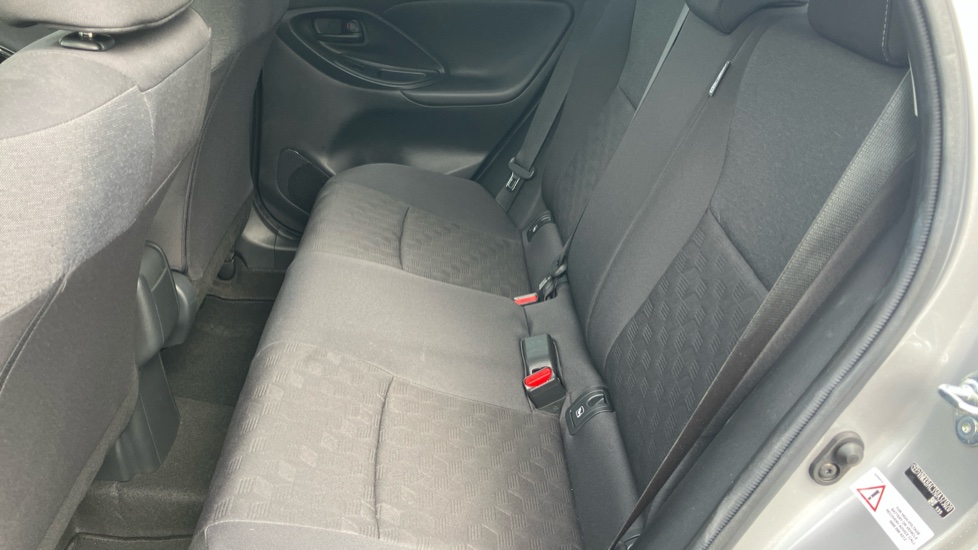 Toyota Yaris 1.5 Hybrid Design 5dr CVT Hybrid Hatchback - Image 15