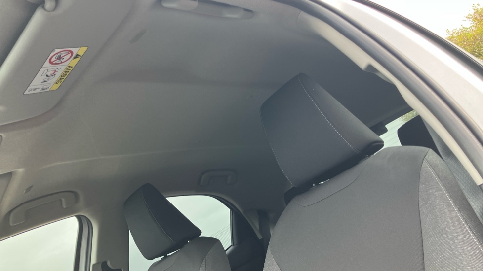 Toyota Yaris 1.5 Hybrid Design 5dr CVT Hybrid Hatchback - Image 19