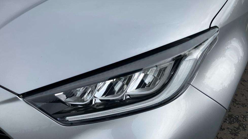 Toyota Yaris 1.5 Hybrid Design 5dr CVT Hybrid Hatchback - Image 20