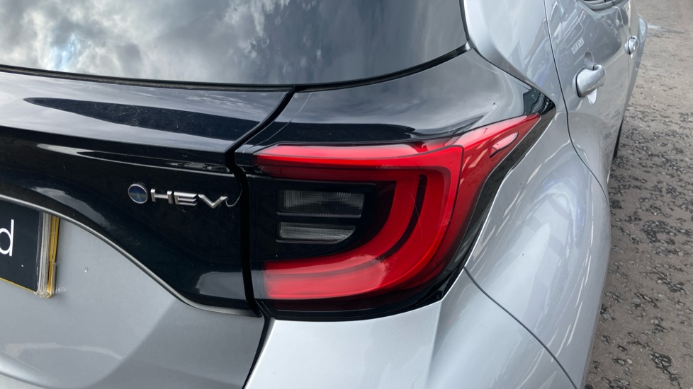 Toyota Yaris 1.5 Hybrid Design 5dr CVT Hybrid Hatchback - Image 21