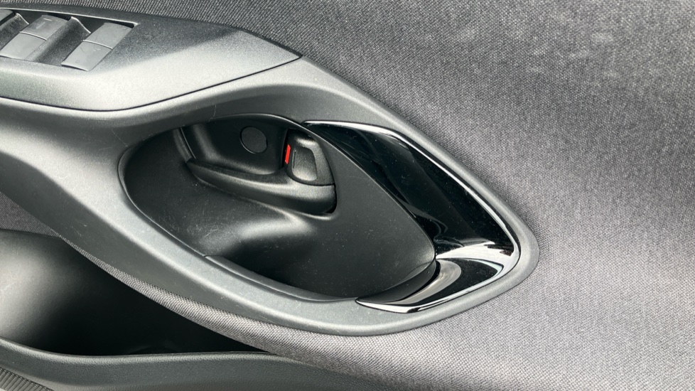 Toyota Yaris 1.5 Hybrid Design 5dr CVT Hybrid Hatchback - Image 32