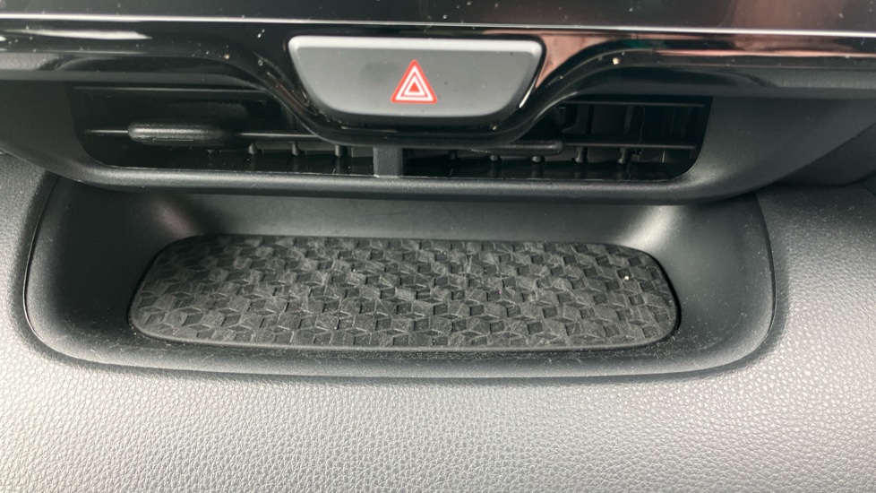 Toyota Yaris 1.5 Hybrid Design 5dr CVT Hybrid Hatchback - Image 44