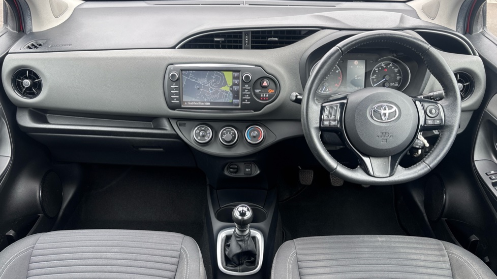 Toyota Yaris 1.5 VVT-i Icon Tech 5dr Petrol Hatchback - Image 6