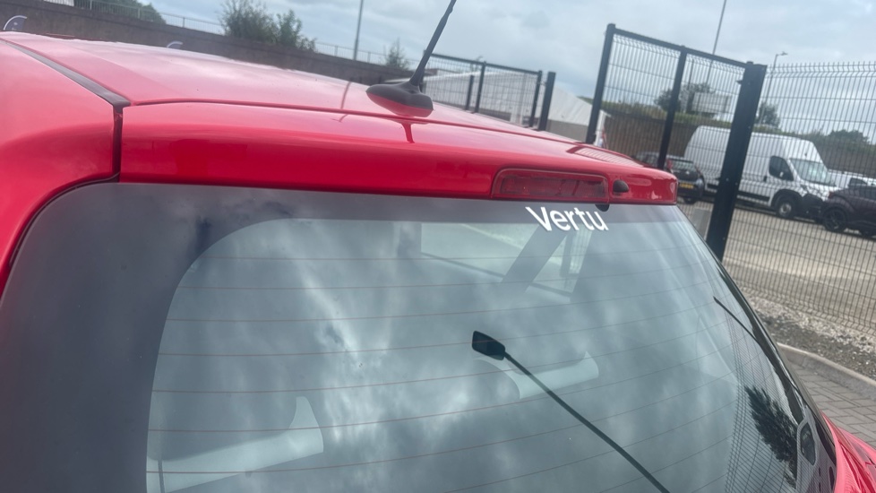 Toyota Yaris 1.5 VVT-i Icon Tech 5dr Petrol Hatchback - Image 31