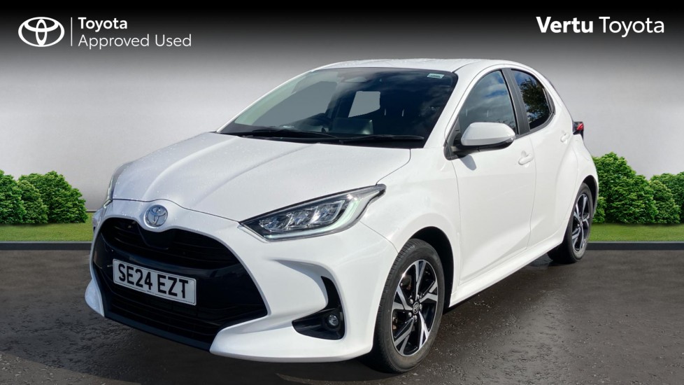 Toyota Yaris 1.5 Hybrid Design 5dr CVT Hybrid Hatchback - Image 3