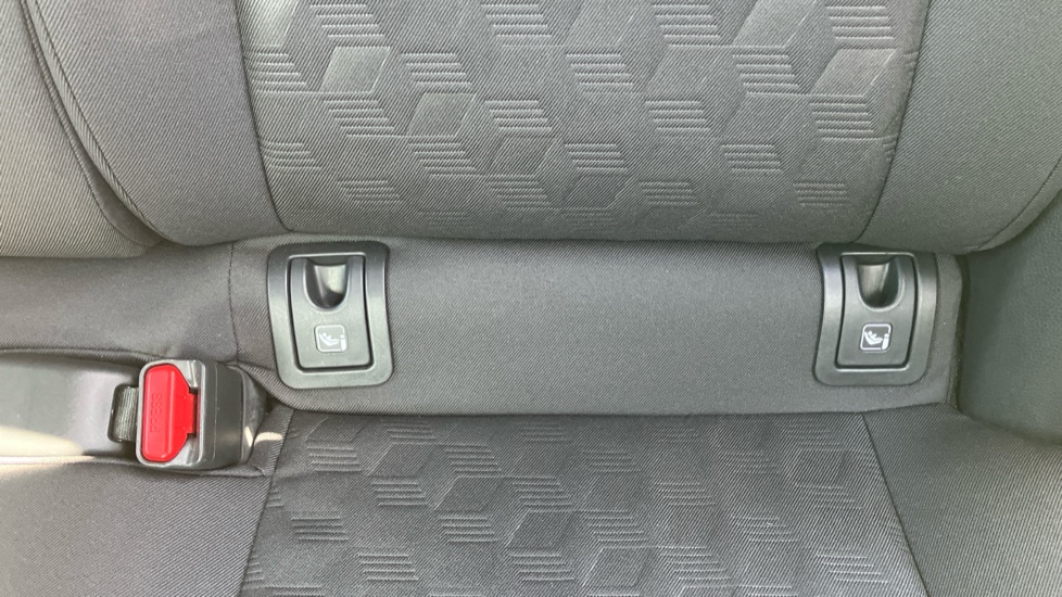 Toyota Yaris 1.5 Hybrid Design 5dr CVT Hybrid Hatchback - Image 14