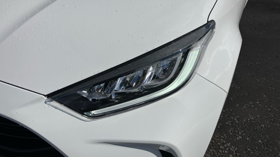 Toyota Yaris 1.5 Hybrid Design 5dr CVT Hybrid Hatchback - Image 20