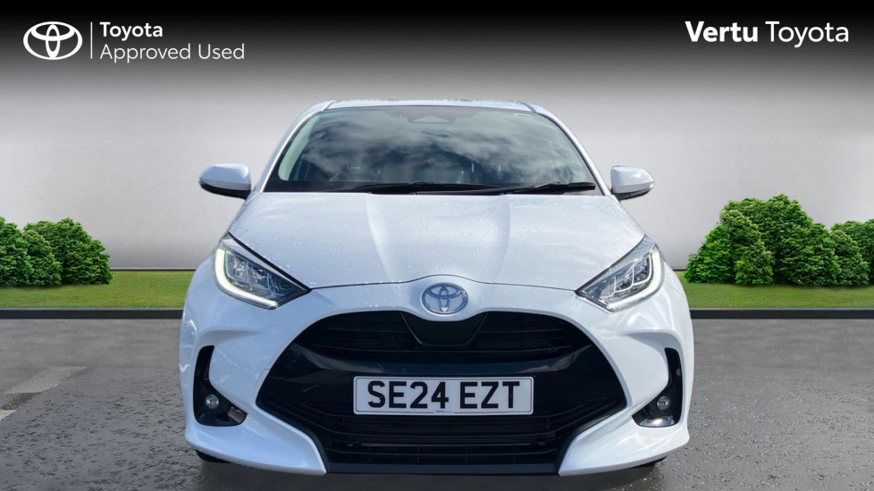 Toyota Yaris 1.5 Hybrid Design 5dr CVT Hybrid Hatchback - Image 22