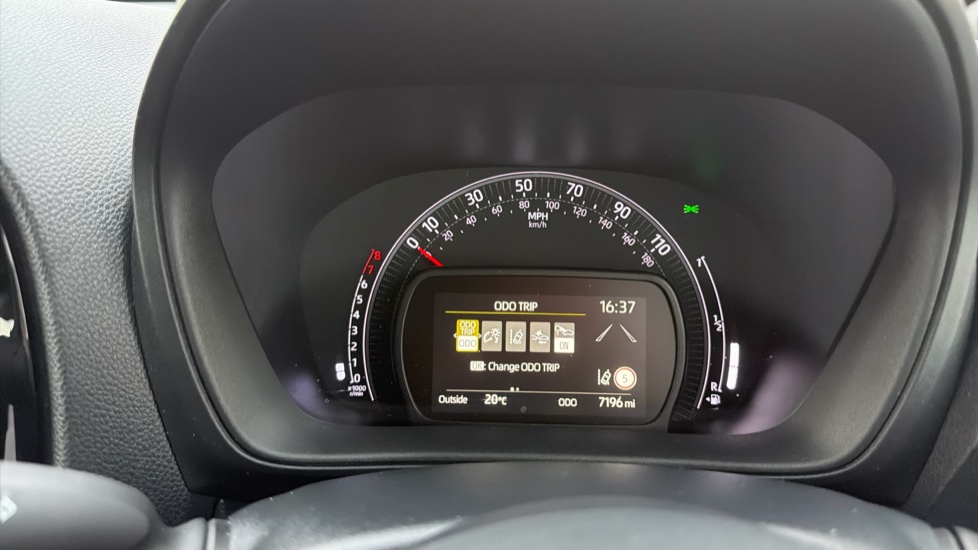 Toyota Aygo X 1.0 VVT-i Pure 5dr Petrol Hatchback - Image 11