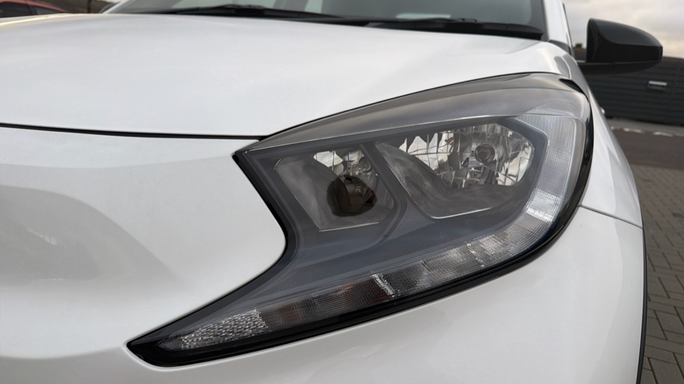 Toyota Aygo X 1.0 VVT-i Pure 5dr Petrol Hatchback - Image 20
