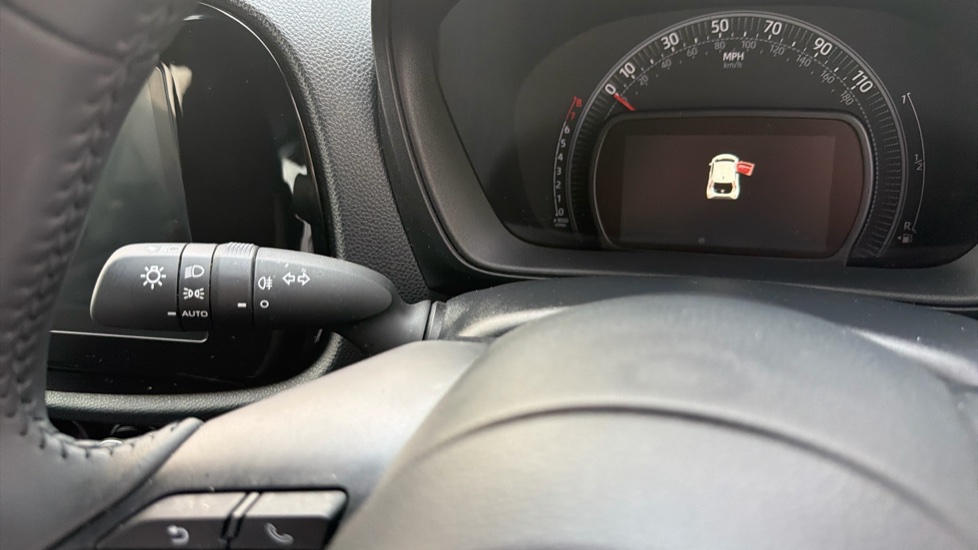 Toyota Aygo X 1.0 VVT-i Pure 5dr Petrol Hatchback - Image 32