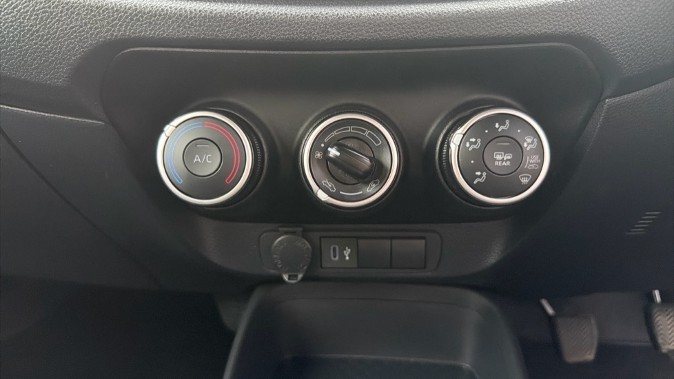 Toyota Aygo X 1.0 VVT-i Pure 5dr Petrol Hatchback - Image 33