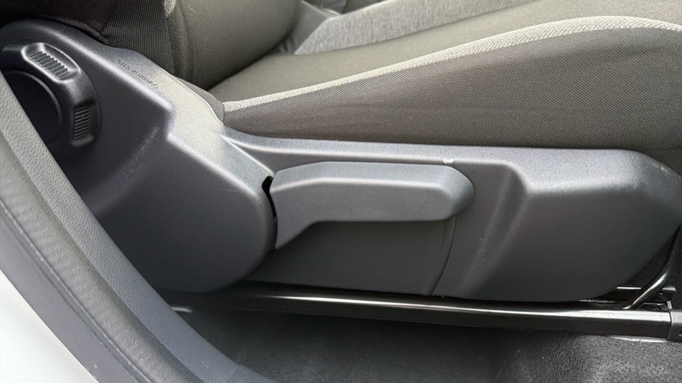 Toyota Aygo X 1.0 VVT-i Pure 5dr Petrol Hatchback - Image 42