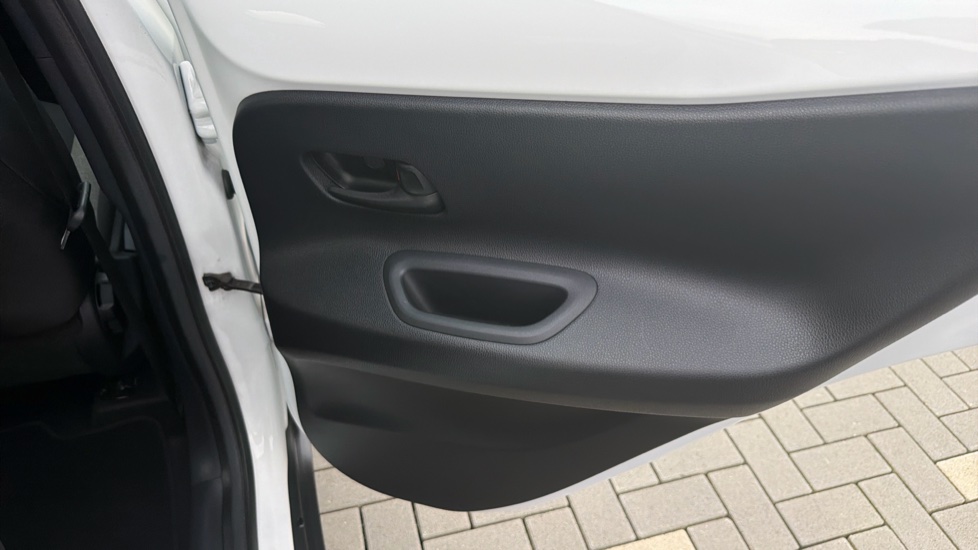 Toyota Aygo X 1.0 VVT-i Pure 5dr Petrol Hatchback - Image 45