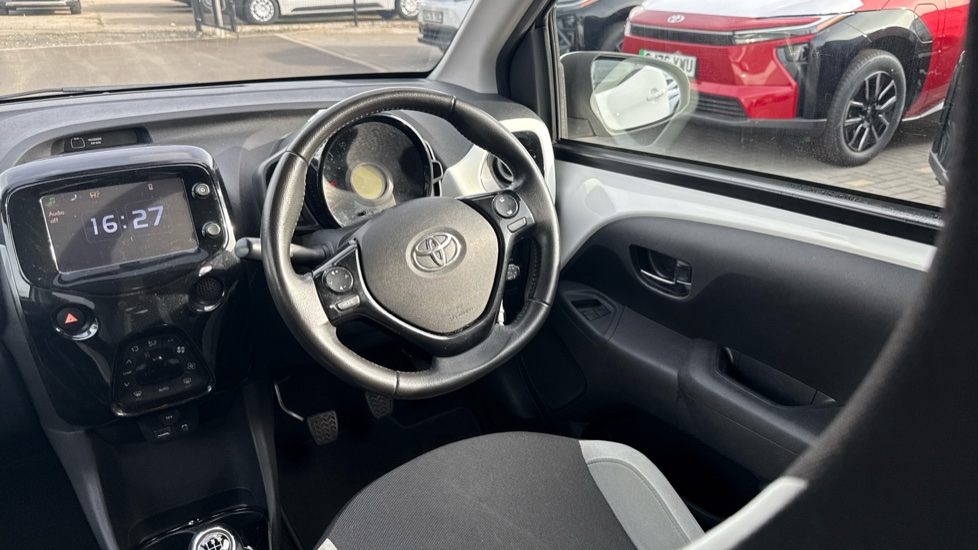 Toyota Aygo 1.0 VVT-i X-Style 5dr Petrol Hatchback - Image 7