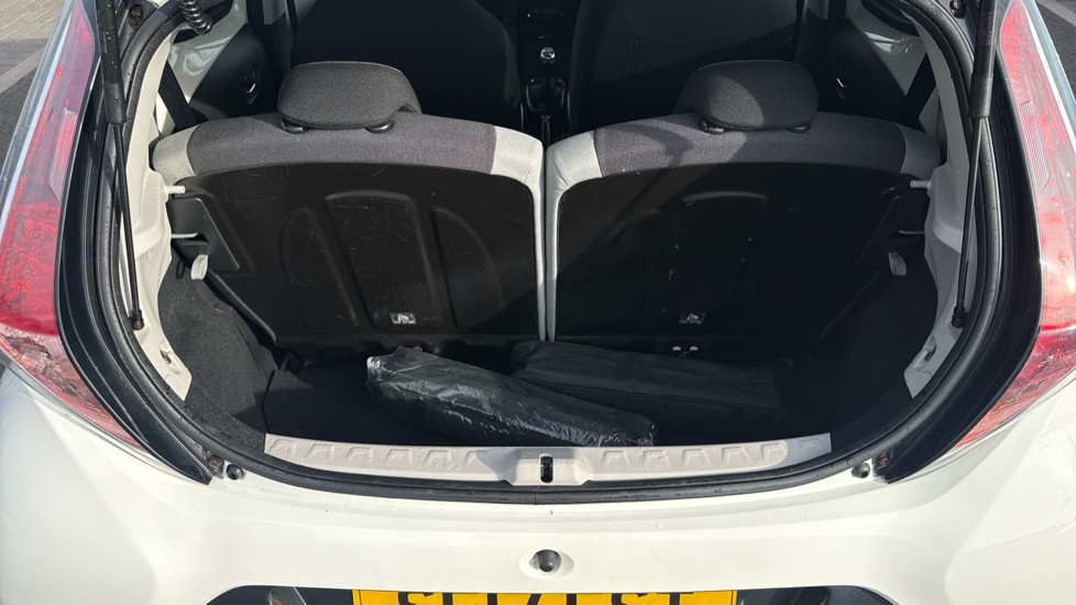 Toyota Aygo 1.0 VVT-i X-Style 5dr Petrol Hatchback - Image 13