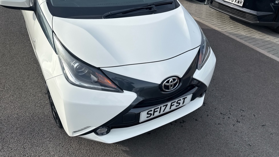Toyota Aygo 1.0 VVT-i X-Style 5dr Petrol Hatchback - Image 36