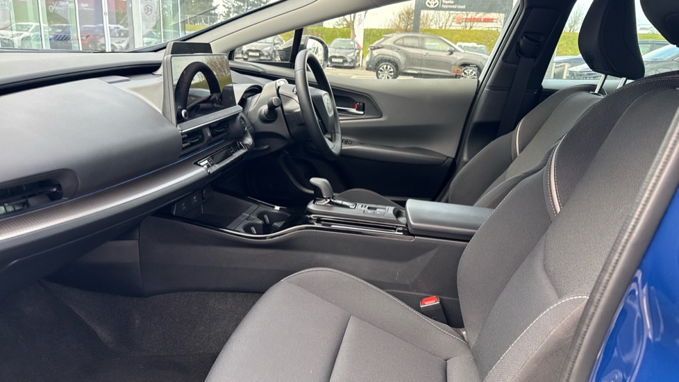 Toyota Prius 2.0 PHEV Design 5dr CVT Hatchback - Image 5