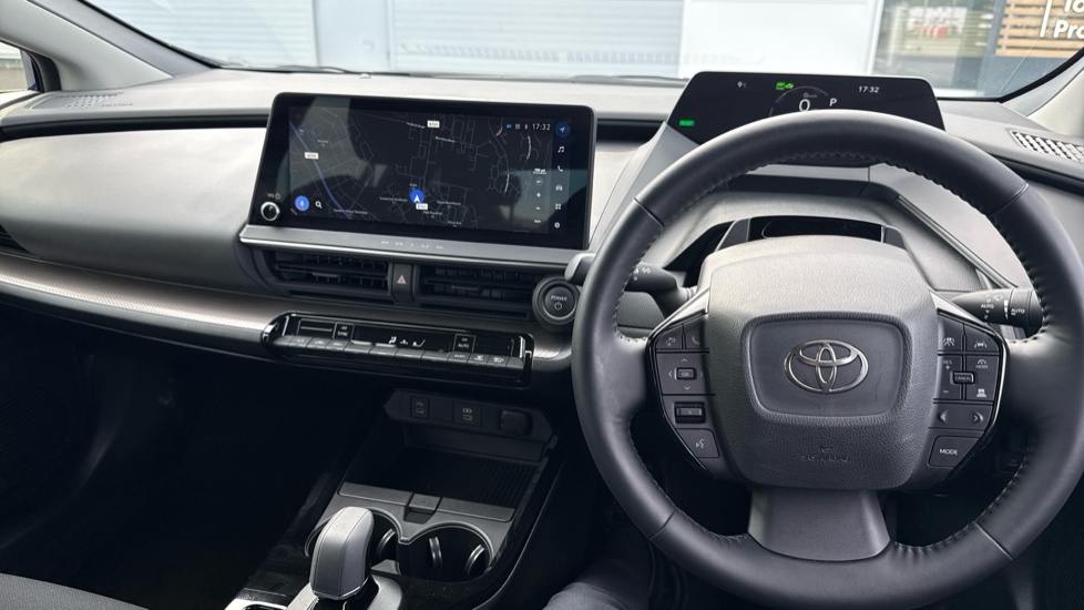 Toyota Prius 2.0 PHEV Design 5dr CVT Hatchback - Image 6