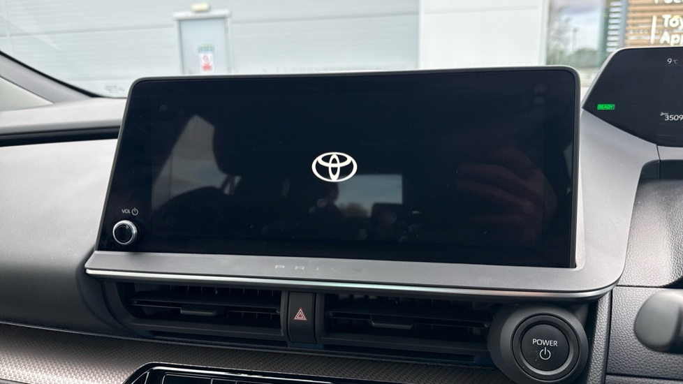 Toyota Prius 2.0 PHEV Design 5dr CVT Hatchback - Image 9