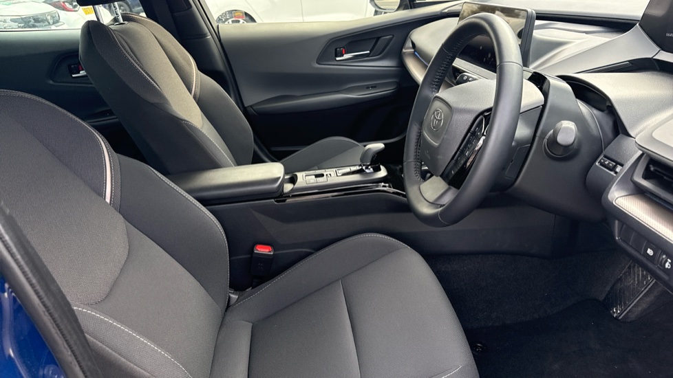Toyota Prius 2.0 PHEV Design 5dr CVT Hatchback - Image 12