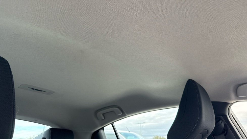 Toyota Prius 2.0 PHEV Design 5dr CVT Hatchback - Image 19