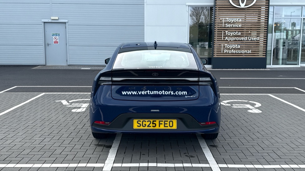 Toyota Prius 2.0 PHEV Design 5dr CVT Hatchback - Image 26
