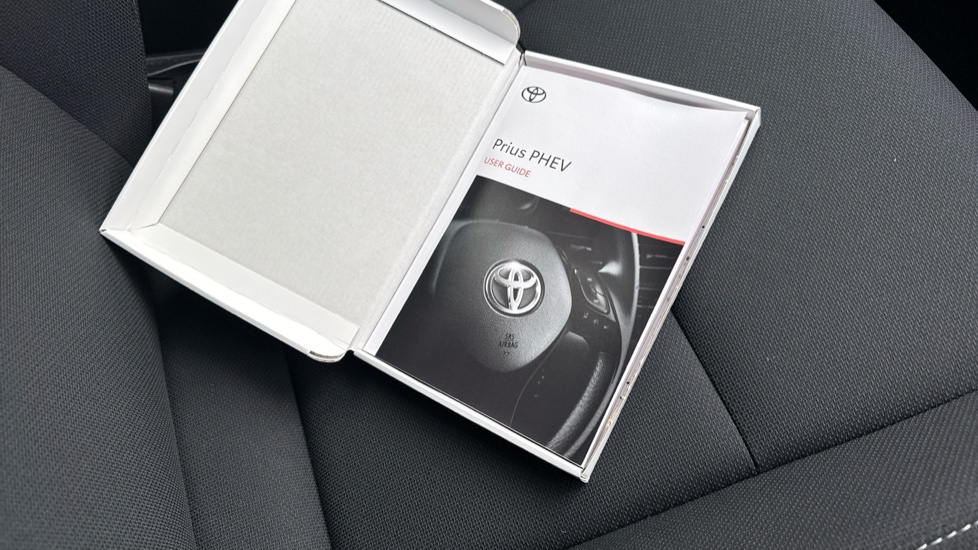 Toyota Prius 2.0 PHEV Design 5dr CVT Hatchback - Image 27